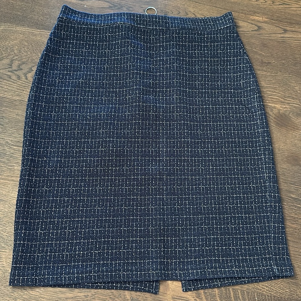Anthro comfy zip back pencil skirt